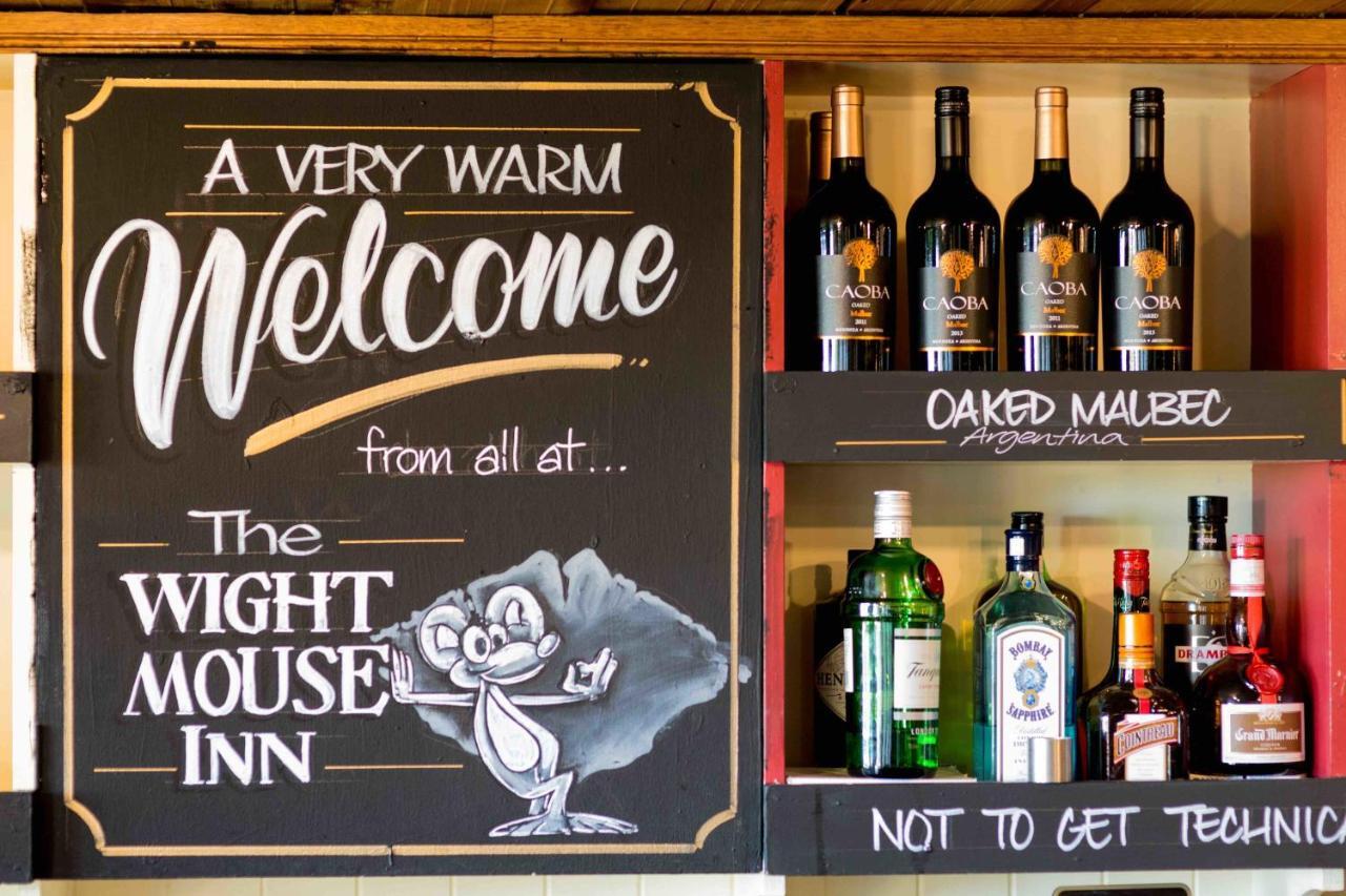 Chale The Wight Mouse Inn מראה חיצוני תמונה